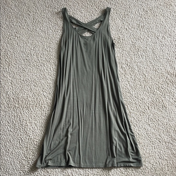 Women's Sleeveless Olive Green Top - Picture 1 of 1